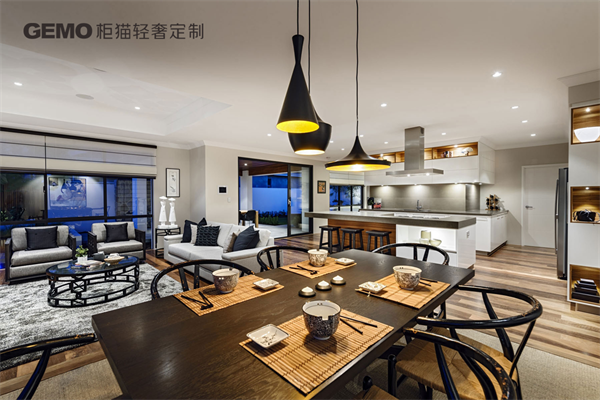 柜貓輕奢定制加盟，會(huì)為經(jīng)銷商提供哪些服務(wù)？